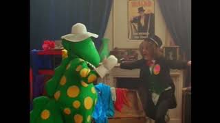 Wally Finds The Magic Chest & The Wiggles Wait