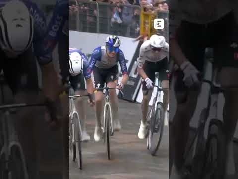 🔥 Quel final sur cette 2e étape du Tirreno Adriatico ! #cyclisme #vanderpoel #shorts