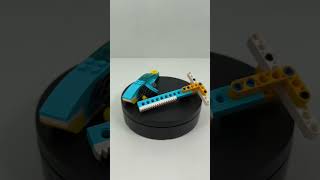 Lanzador de peonzas #education #lego #makerzoid #robotics