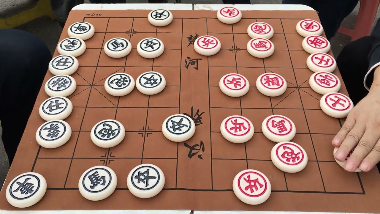 紅方的棋路真是又穩又厲害啊，殘局走的真精彩，真是太佩服了