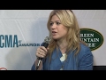 Kelly Clarkson Interview | CMA Awards 2012 | CMA