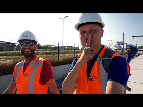 Video: Metro Aan Zee