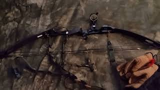 Amazon.com (Rambo First Blood Pt2) SAS Siege 55lb Compound Bow/Pro Accessories Package Video Review