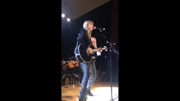 Taylor Swift Surprise Performance At Ally Coalition