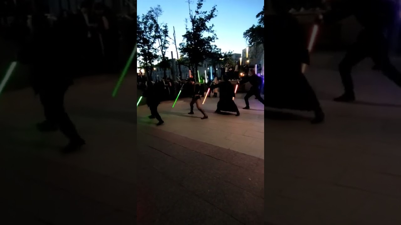 Перфоманс на Арбате - синхрон 