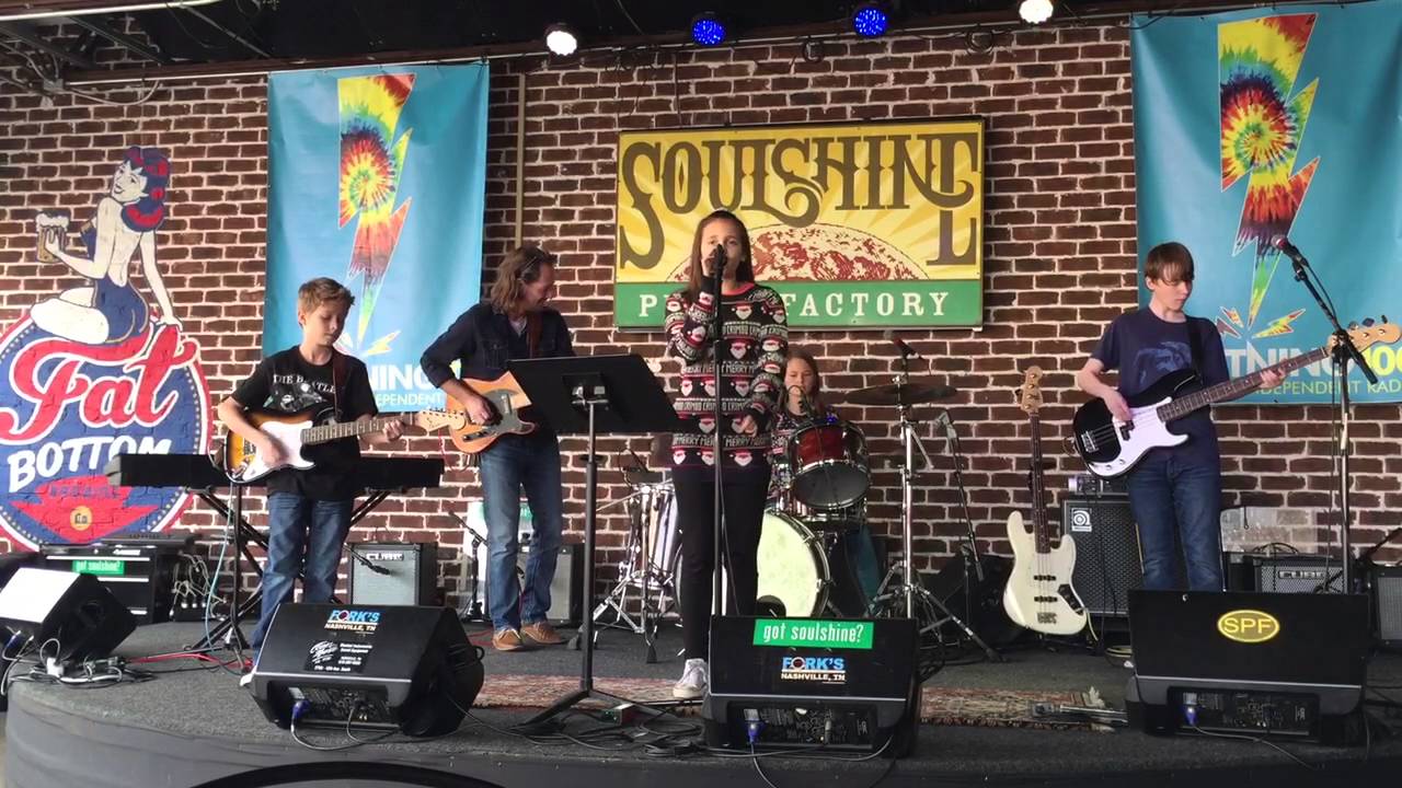 Ellie King X's & O's cover SquadGoals YouTube