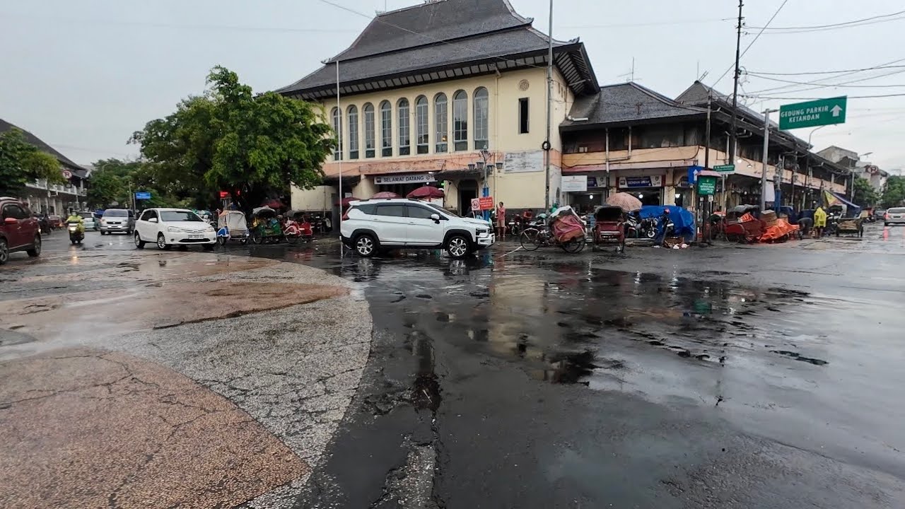 Walking Tour Solo | Pasar Gede Hardjonagoro 🚶‍♂️ Pasar Ikonik Kota Solo