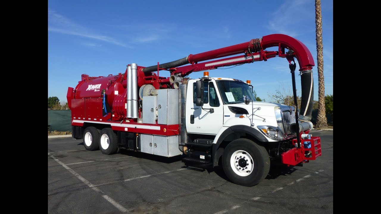 hydro excavator truck