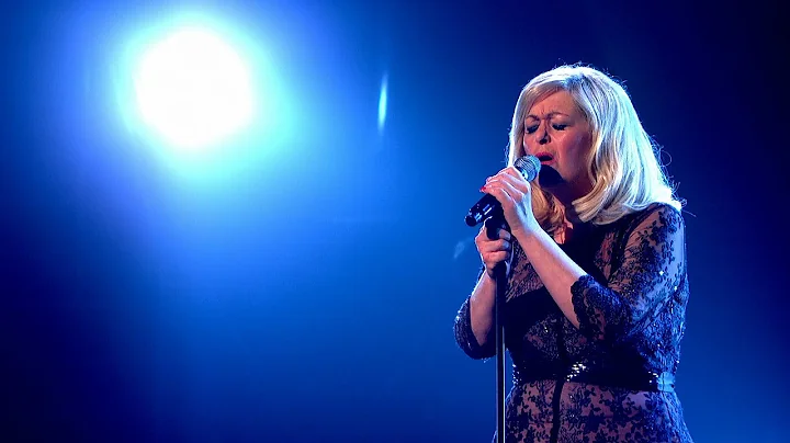 Sally Barker performs 'Dear Darlin' - The Voice UK...