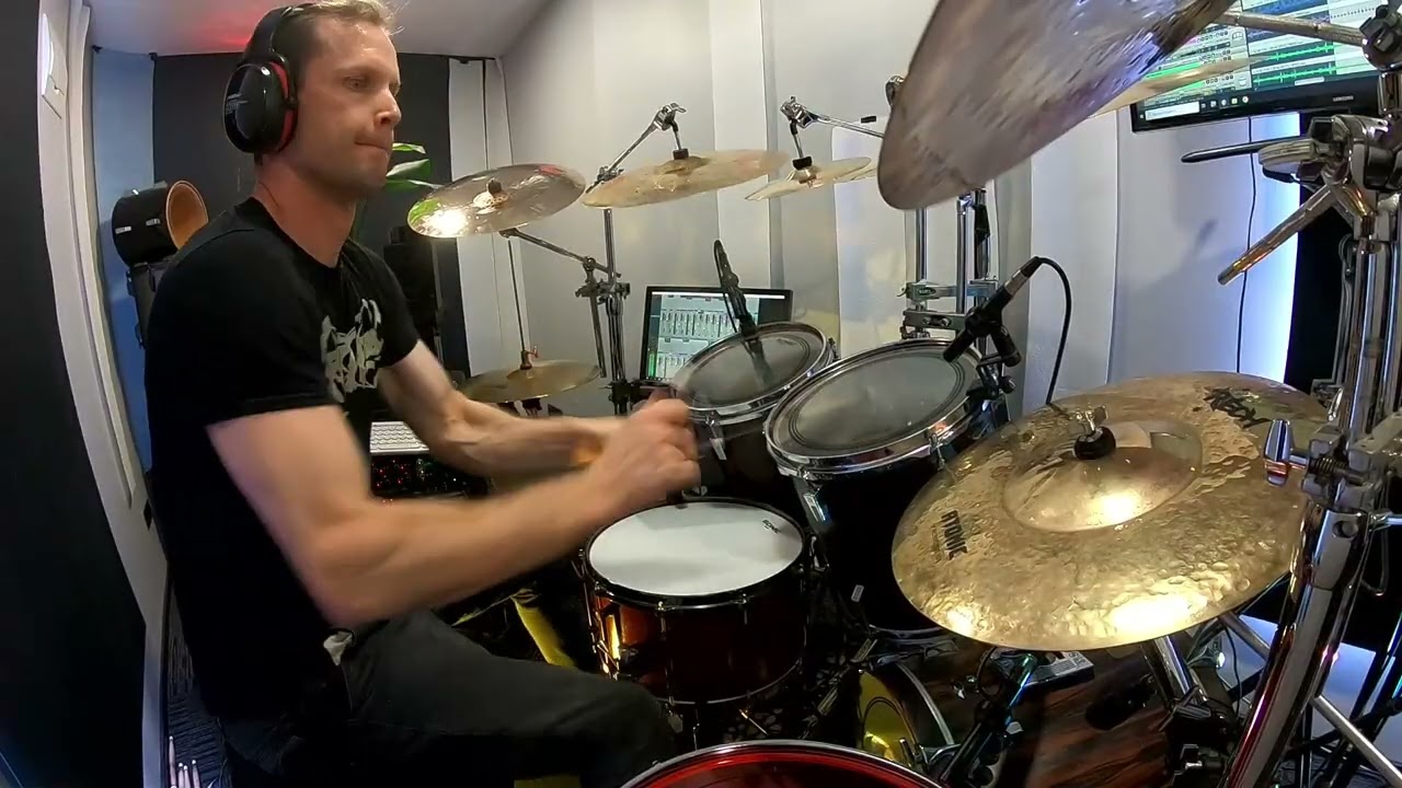 Vishnu by Rob Favotto Drum session Robin Stone