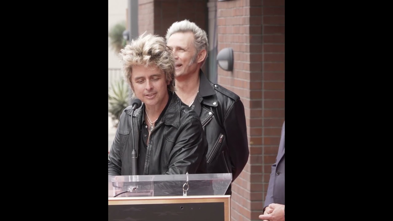 Билли Джо Армстронг получает звезду Green Day на Голливудской Аллее славы