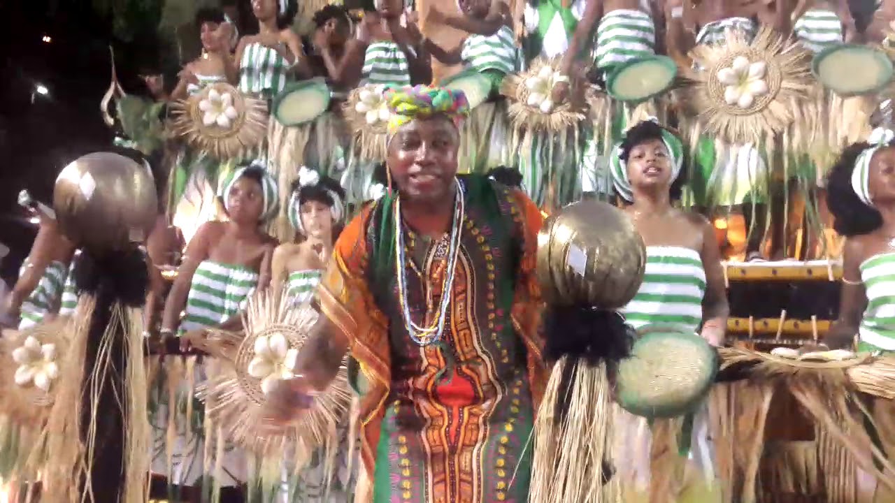 Império da Tijuca comemora 83 anos de fundação com missa e mini desfile, O  Dia na Folia