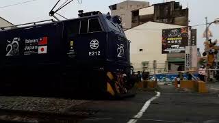 台日友誼2.0彩繪大鳴笛! 2020.3.19  513次莒光號青年路通過大鳴笛，本務E212台日友誼2.0