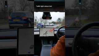 Tesla Model Y on-screen visualisations on a roundabout (HW3 in the UK)