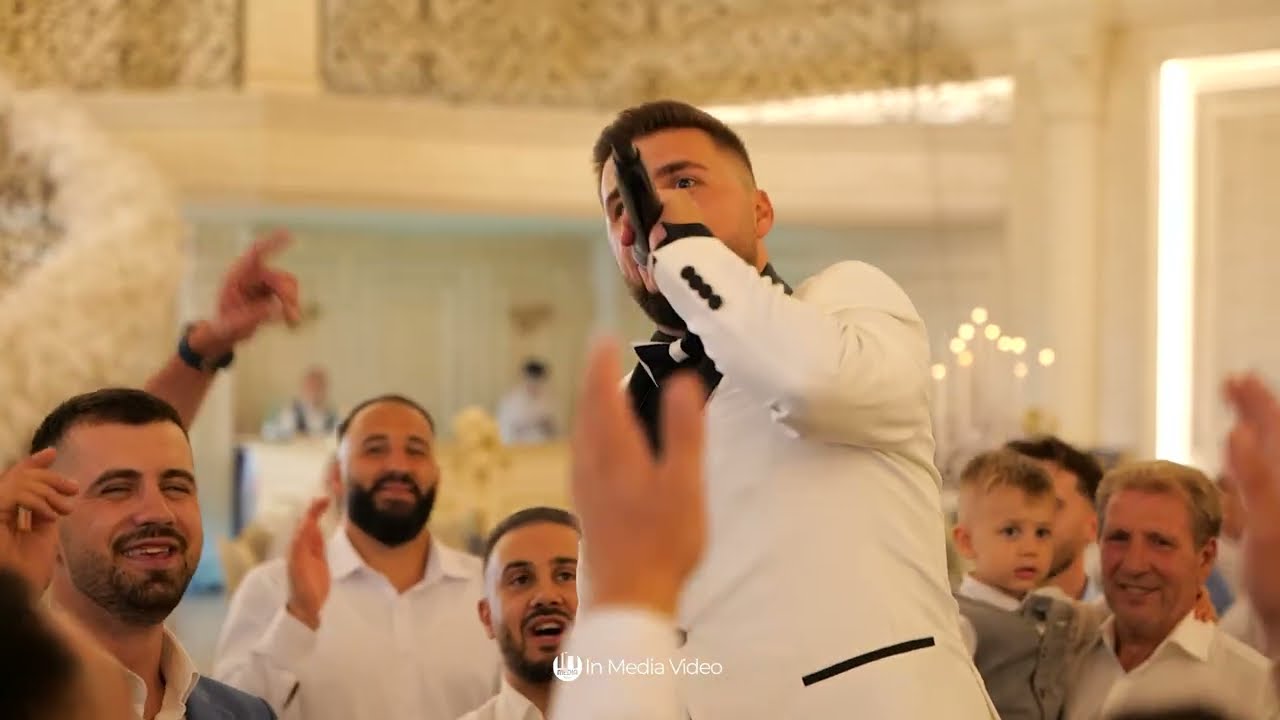 Sa bukur këndojnë dhëndri dhe shoqeria | Pajtim & Elisa