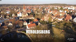 Drohnenflug über Heroldsberg im Abendlicht