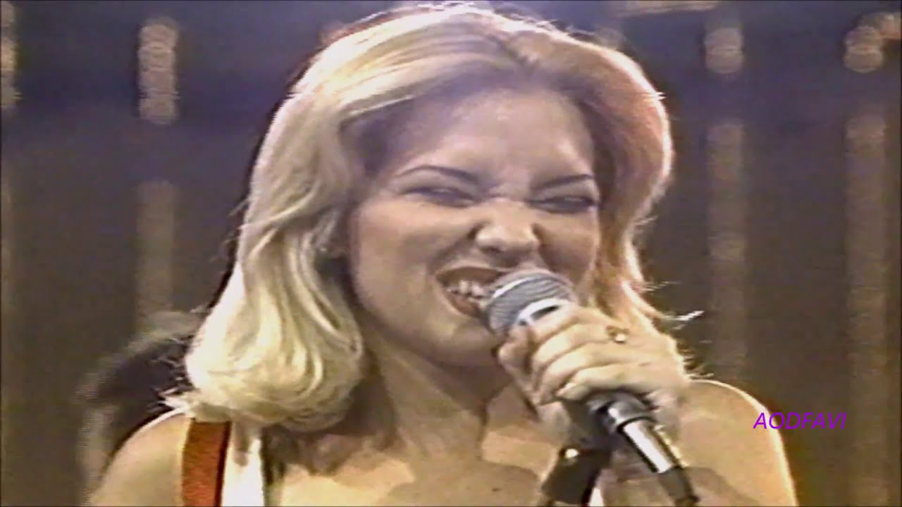 FLORIANA  EN SU DEBUT - ALGO SE ME VA - EL LADRÓN