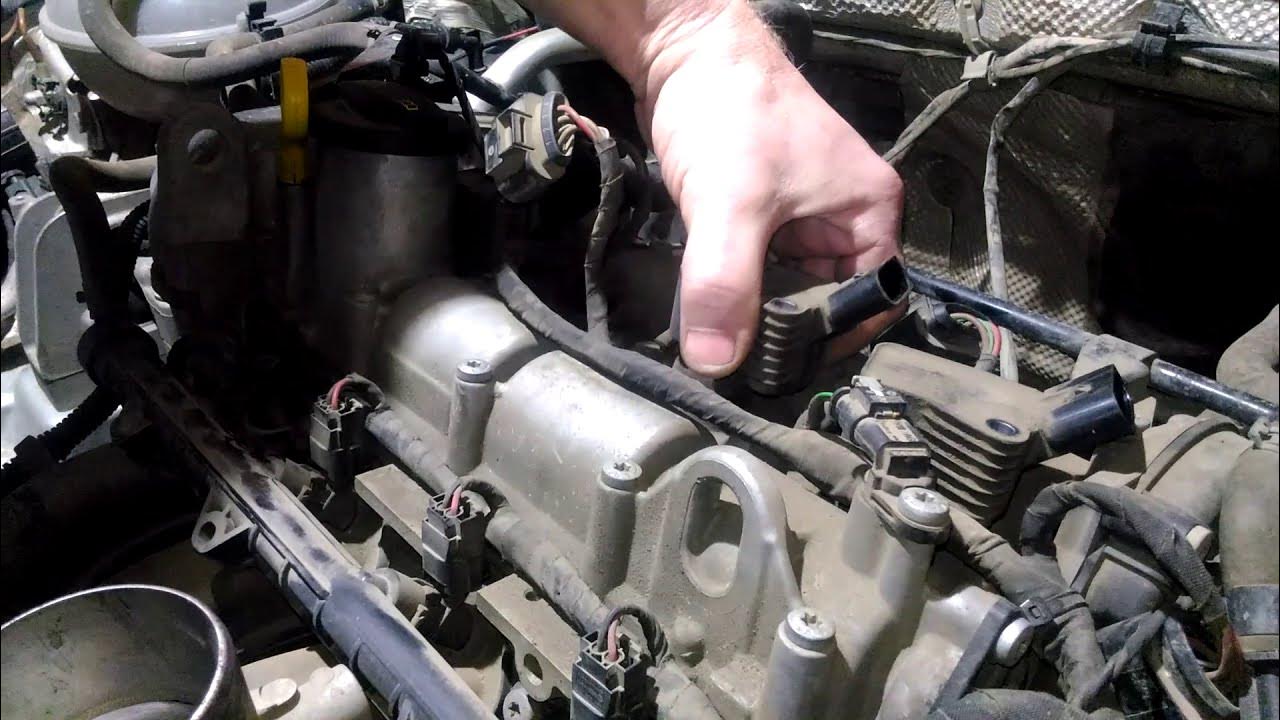 Как снять катушку зажигания 1.4 tsi Снятие катушек зажигания на Шкоде Октавии. ЛайфХак. - YouTube