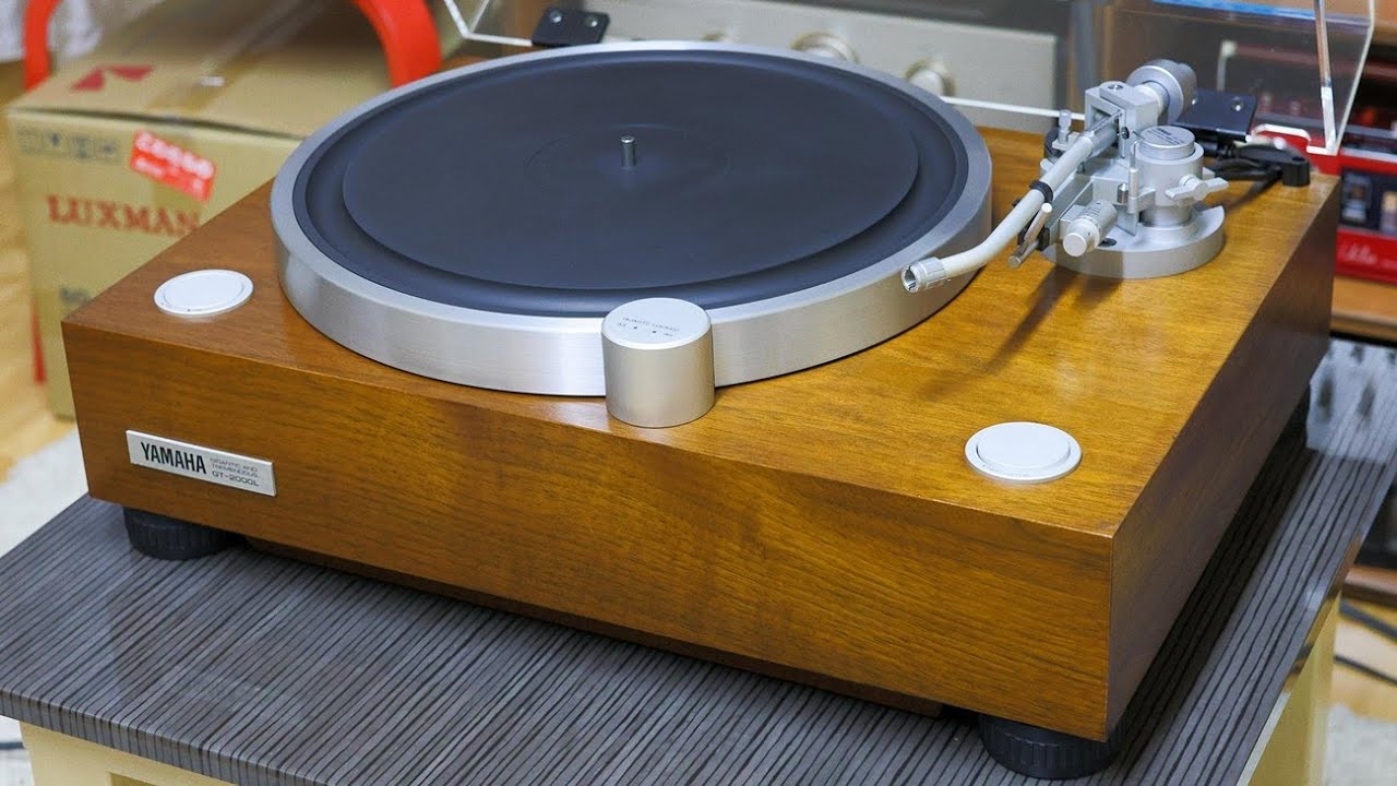 YAMAHA GT 2000L - YouTube