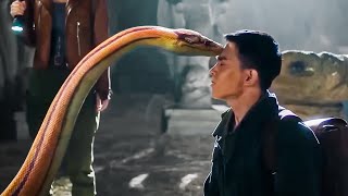 Muchos Anos Atras Rescato a una Pequena Serpiente que Ahora lo Protege