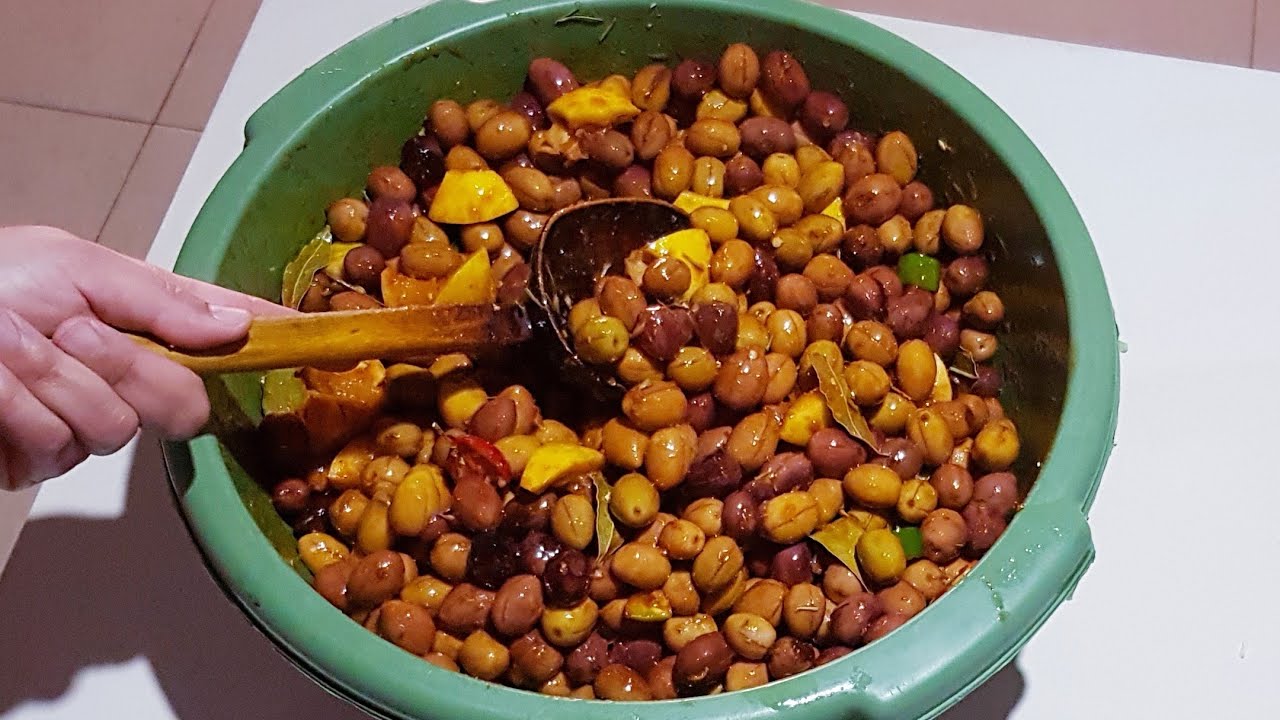 شرملت أكبر كمية ديال الزيتون المشرمل بطريقة سهلة وبسيطة