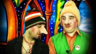 картинка: Саша и Сирожа -  Город и деревня (Калыханка)