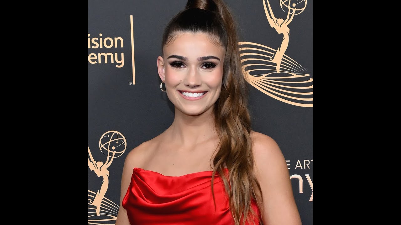 Showbiz Scoop: Latest Tinseltown Updates, New Releases & Awards Season News!