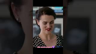 Have you noticed it? Lena uses the glider that Kara gave her. This is LOVE!