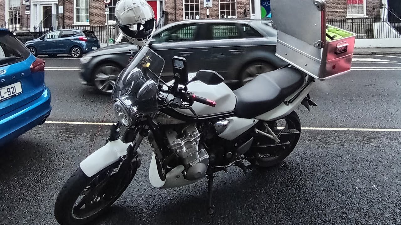 Quick spin and chat on a bandit