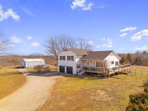 12809 246th Terrace, Peculiar, MO home video tour