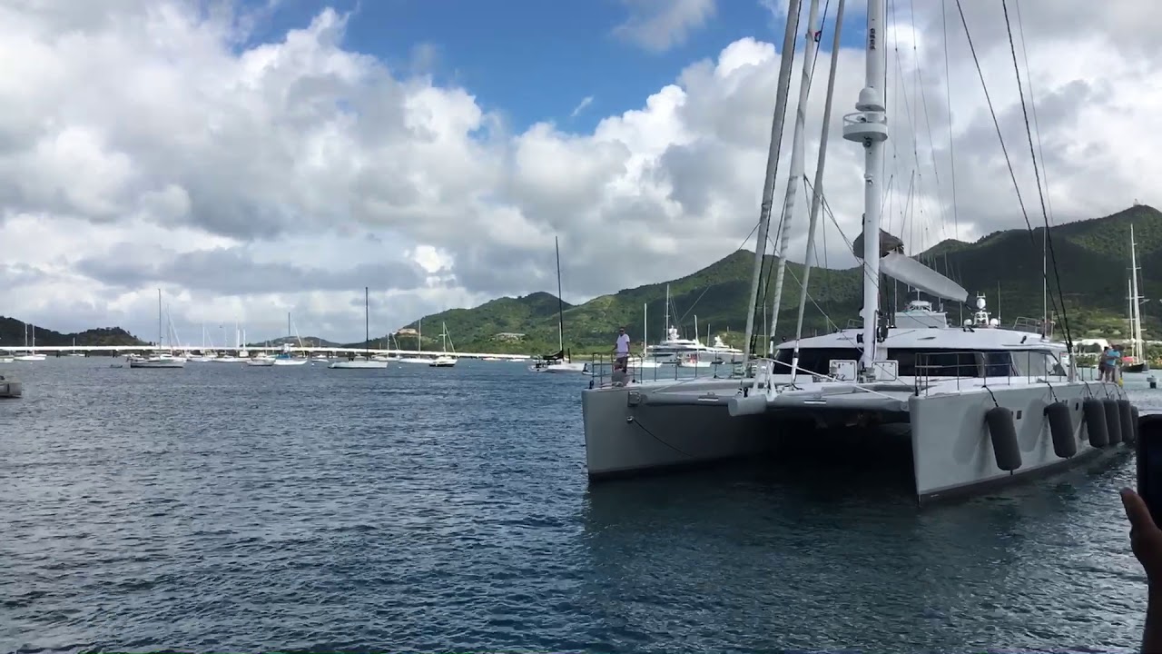 Huge catamaran Sxm bridge
