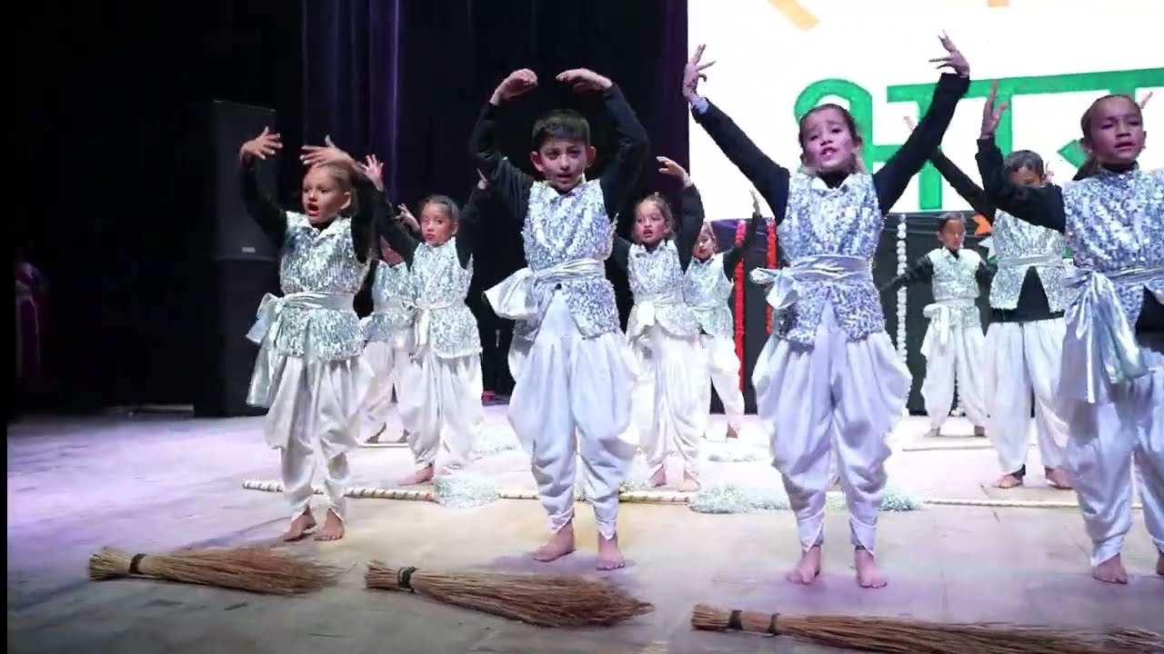 Clean India Green India – Class 2 | Annual Function 2025 | Maxx International School, Jia