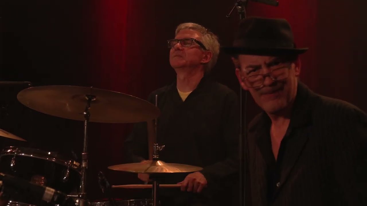 Grand Groove Orchestra - Ain't it funky now (James Brown)