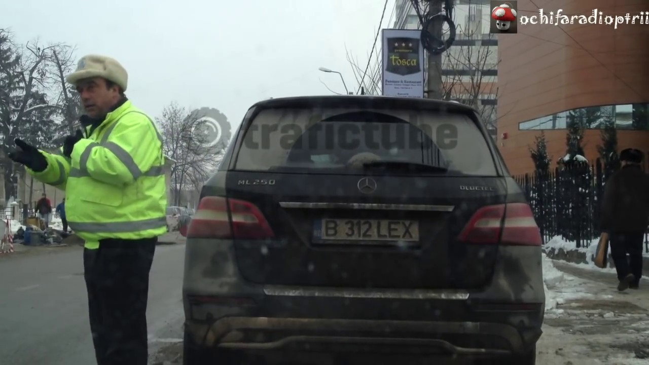 Un politist OK, multumesc!