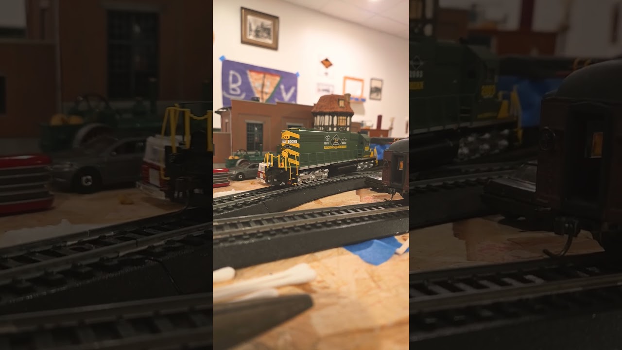 RBMNRR 2003 switching a car into the engine facilities