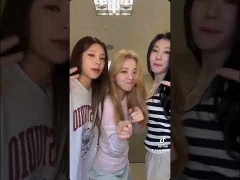 ITZY’s Song Of The Summer💚 #ITZY #Yeji #예지 #Chaeryeong #채령 #Yuna #유나 #SongOfTheSummer #ICY #shorts