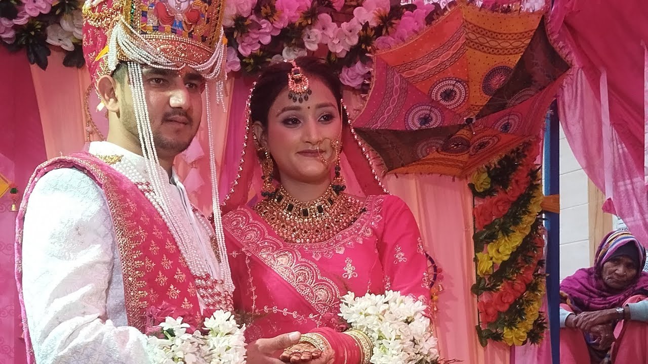 Bhawana ki sadi ki video. 