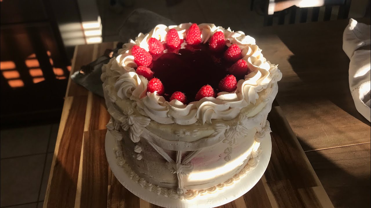 выпекаем самый безупречный торт, который когда-либо существовал | малиново-белый шоколадный торт