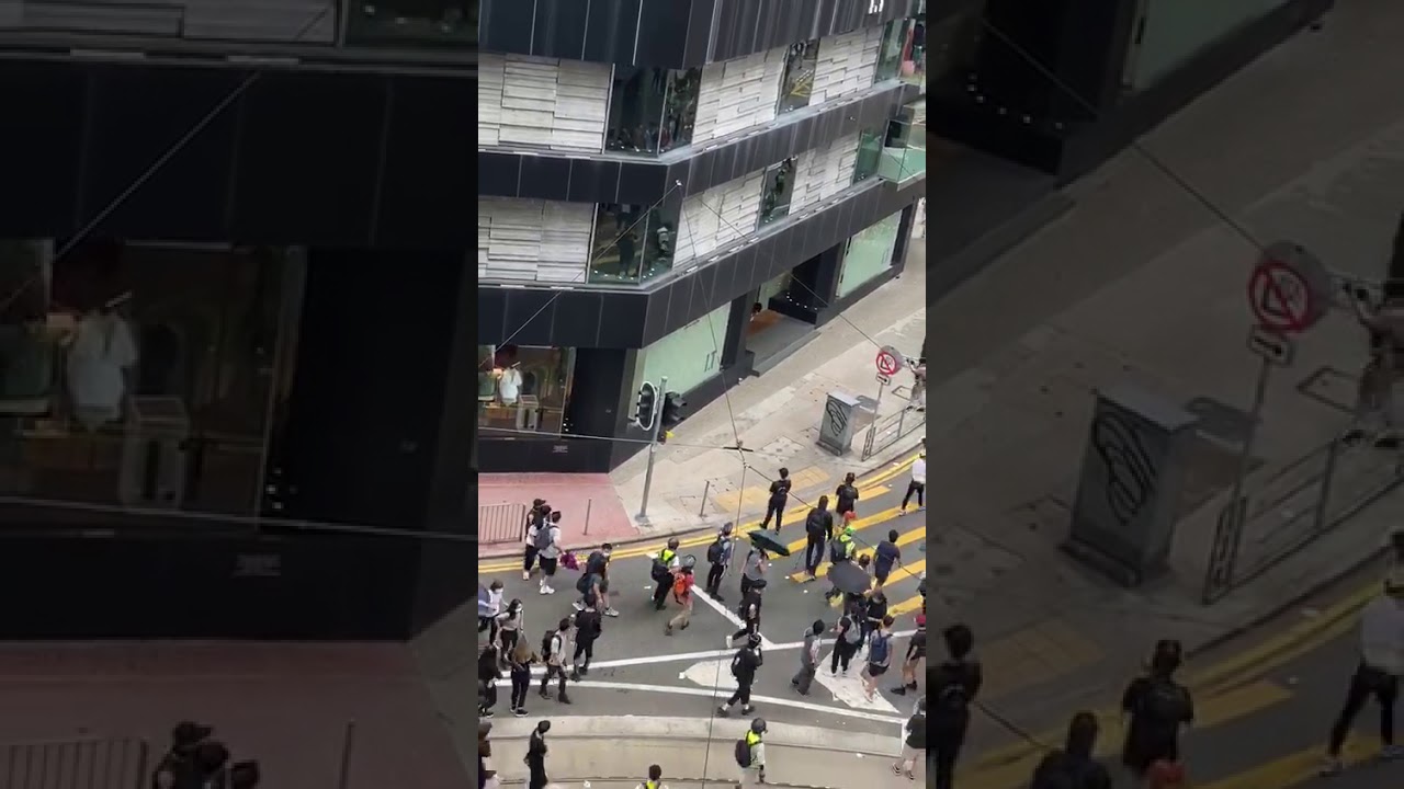 HK rioters vandalising public properties