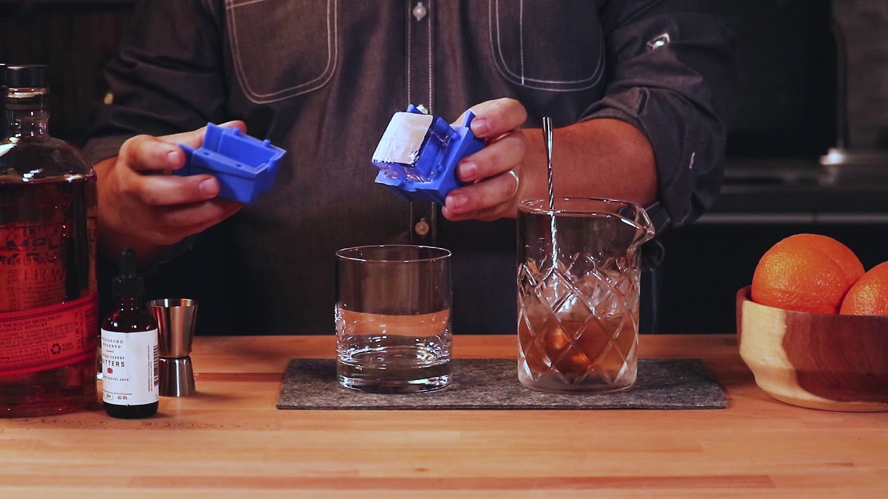 ice•ology Ice Tray // Large 4 Count Cube video thumbnail