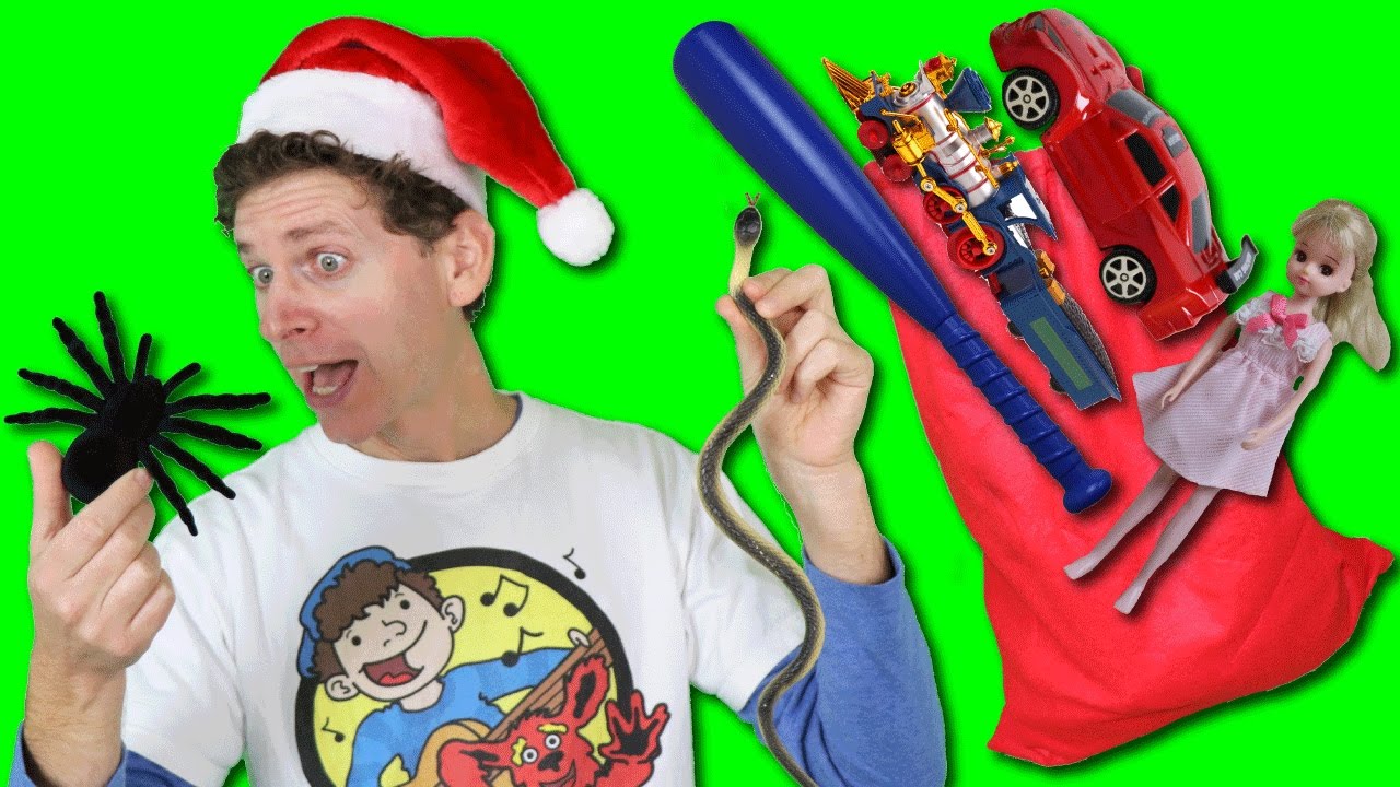 123 ciseaux What's In The Christmas Bag? Song with Matt | Toys and Snakes? | Learn English Kids