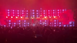 blink-182 “What’s My Age Again?/A Milli” With Lil’ Wayne [4K]