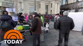 Ukrainians Face Gridlock And Backups As They Try To Flee