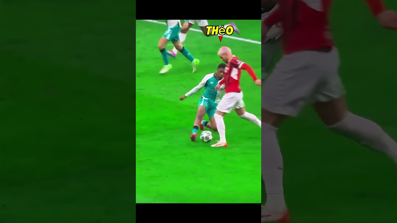 When Players Cheat the Referee + Him 😂