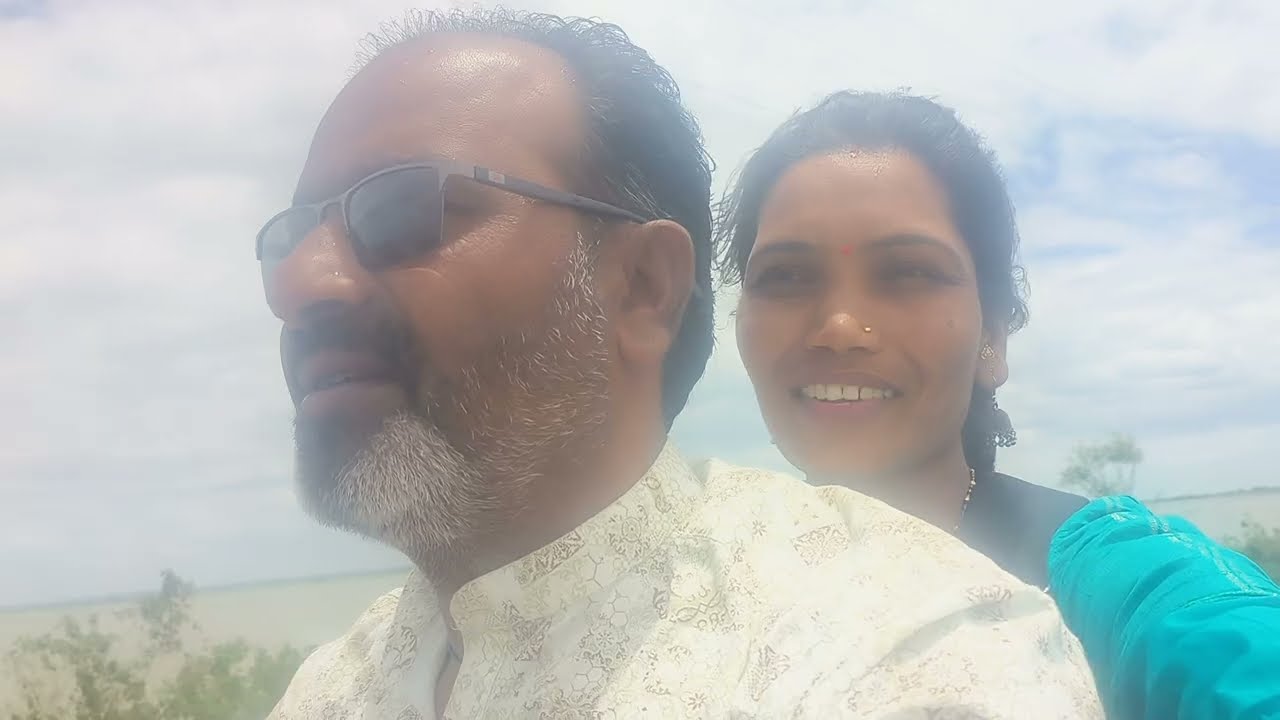 आम्ही चाललो बारामतीला 