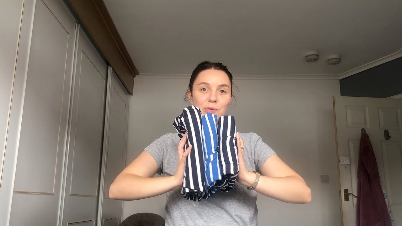 Minimal maternity wardrobe for second trimester | Slow Living Susie