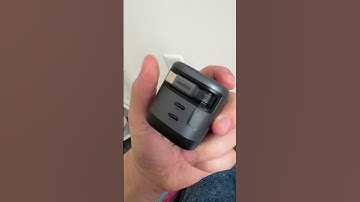 UGreen 45W-voeding met ingebouwde intrekbare kabel