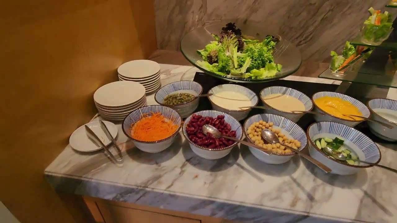 Evening Cocktails Executive Lounge Sheraton Petaling Jaya Hotel PJ Selangor Malaysia Marriott Bonvoy