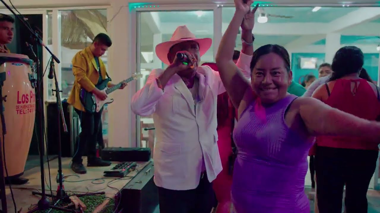 Los Primos De Huehuetán Guerrero - Cumbias Huehuetecas (En Vivo Desde Acapulco)