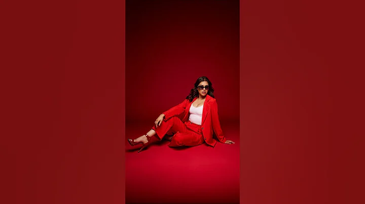 Which studio light setup is your fav? 📸 #canon #red #portraitphotography